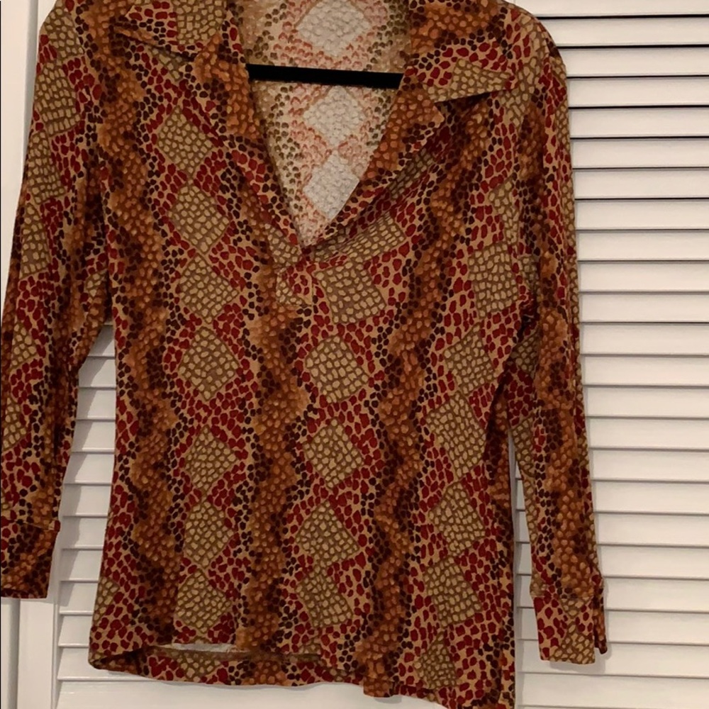 Beautiful top does not wrinkle